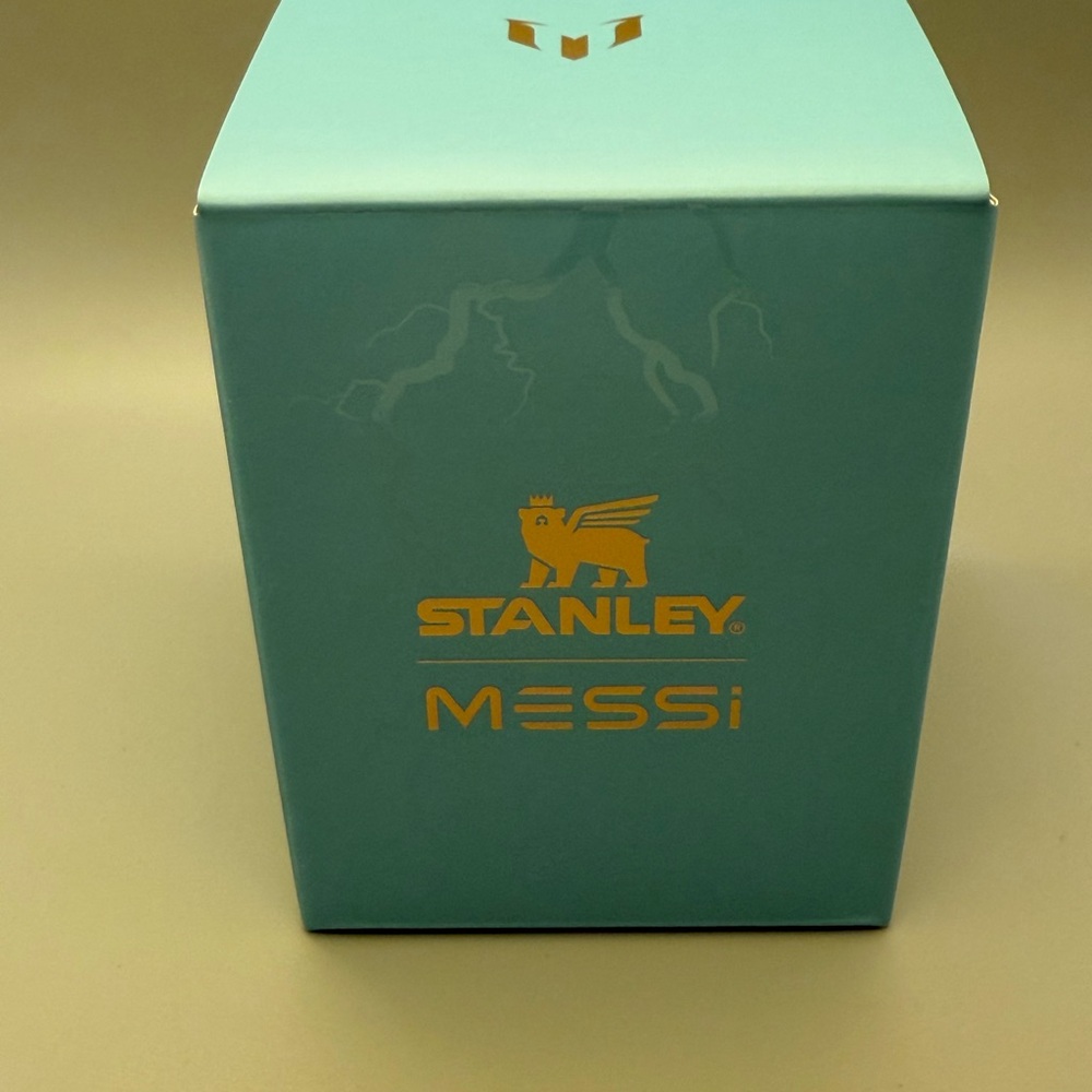 Messi X Stanley 1913 Classic Mate Mug 8oz Striker Blue